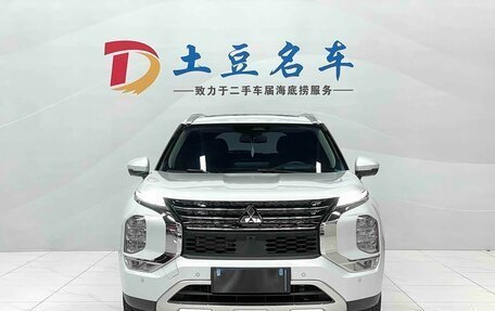 Mitsubishi Outlander, 2023 год, 4 680 325 рублей, 2 фотография