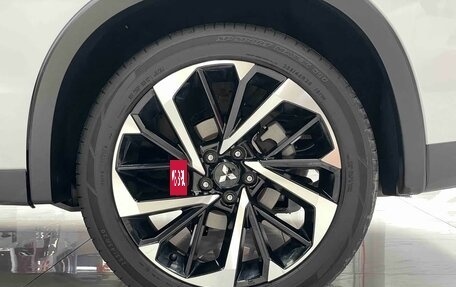 Mitsubishi Outlander, 2023 год, 4 680 325 рублей, 18 фотография