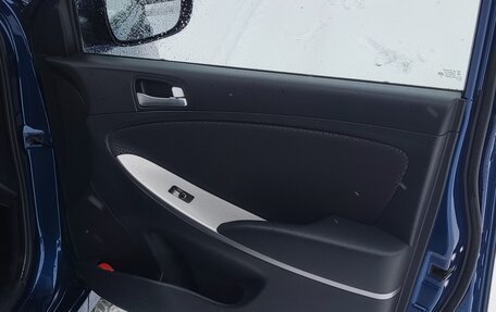 Hyundai Solaris II рестайлинг, 2016 год, 1 400 000 рублей, 21 фотография