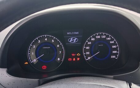 Hyundai Solaris II рестайлинг, 2016 год, 1 400 000 рублей, 16 фотография