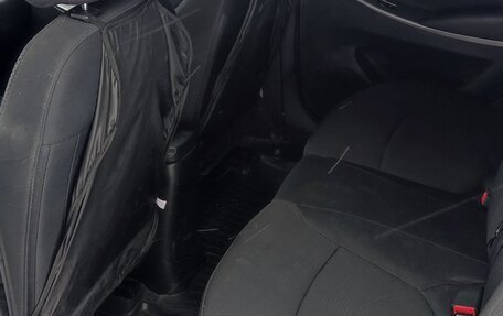 Hyundai Solaris II рестайлинг, 2016 год, 1 400 000 рублей, 23 фотография