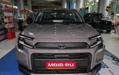 Toyota RAV4, 2026 год, 4 090 000 рублей, 2 фотография