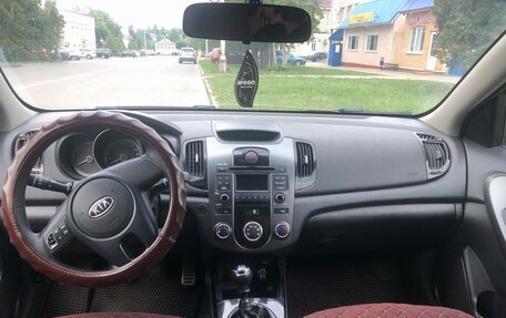 KIA Cerato III, 2010 год, 800 000 рублей, 9 фотография