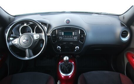 Nissan Juke II, 2011 год, 950 000 рублей, 17 фотография