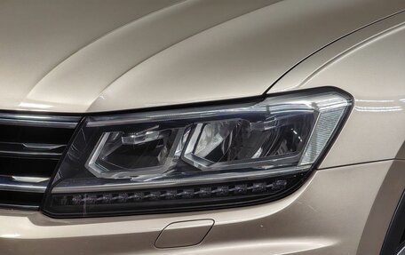 Volkswagen Tiguan II, 2018 год, 2 345 000 рублей, 10 фотография