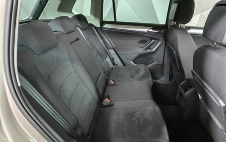 Volkswagen Tiguan II, 2018 год, 2 345 000 рублей, 16 фотография