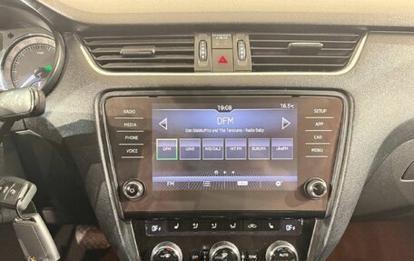 Skoda Octavia, 2017 год, 1 590 000 рублей, 11 фотография