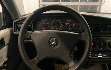 Mercedes-Benz 190 (W201), 1992 год, 220 000 рублей, 3 фотография