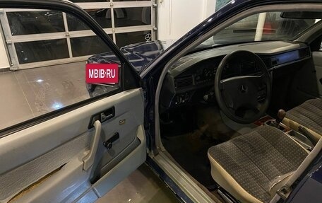 Mercedes-Benz 190 (W201), 1992 год, 220 000 рублей, 28 фотография