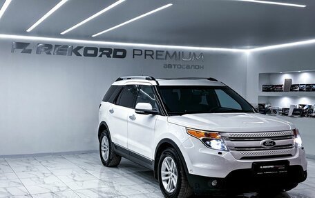 Ford Explorer VI, 2012 год, 1 550 000 рублей, 2 фотография