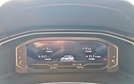 Volkswagen T-Roc I, 2023 год, 2 150 000 рублей, 14 фотография