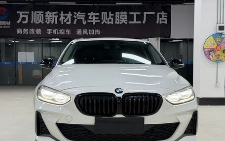 BMW 1 серия, 2021 год, 1 840 000 рублей, 2 фотография