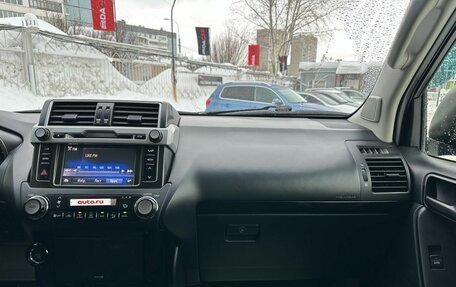 Toyota Land Cruiser Prado 150 рестайлинг 2, 2014 год, 3 549 000 рублей, 31 фотография