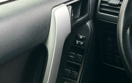 Toyota Land Cruiser Prado 150 рестайлинг 2, 2014 год, 3 549 000 рублей, 29 фотография