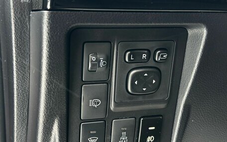 Toyota Land Cruiser Prado 150 рестайлинг 2, 2014 год, 3 549 000 рублей, 30 фотография