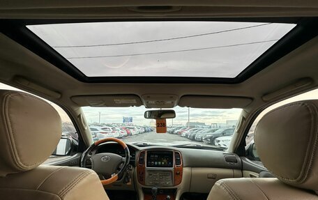 Toyota Land Cruiser 100 рестайлинг 2, 2006 год, 2 699 900 рублей, 17 фотография