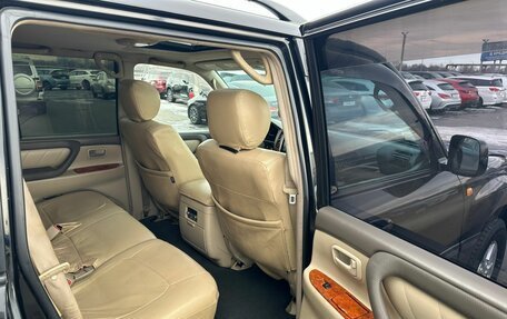 Toyota Land Cruiser 100 рестайлинг 2, 2006 год, 2 699 900 рублей, 18 фотография