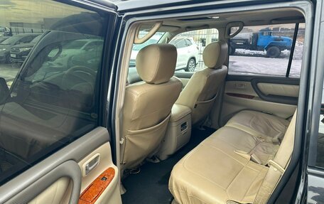 Toyota Land Cruiser 100 рестайлинг 2, 2006 год, 2 699 900 рублей, 20 фотография