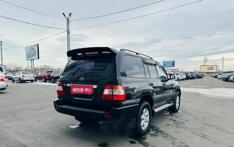 Toyota Land Cruiser 100 рестайлинг 2, 2006 год, 2 699 900 рублей, 6 фотография