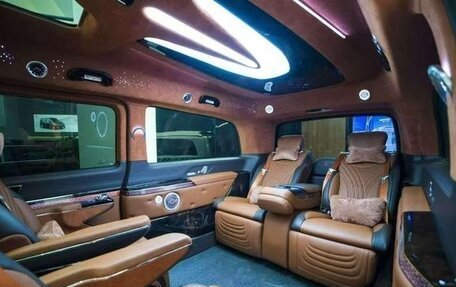 Mercedes-Benz V-Класс, 2025 год, 13 000 000 рублей, 6 фотография