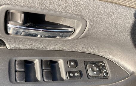 Mitsubishi Outlander III рестайлинг 3, 2014 год, 1 398 000 рублей, 15 фотография