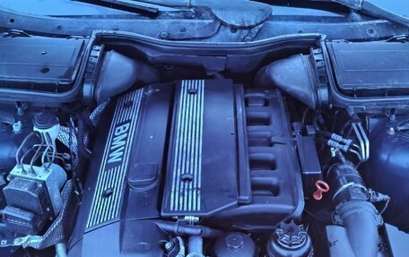 BMW 5 серия, 1998 год, 600 000 рублей, 15 фотография