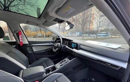 Volkswagen Golf VIII, 2022 год, 1 620 033 рублей, 12 фотография