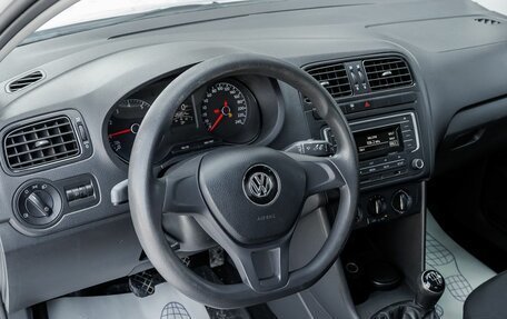 Volkswagen Polo VI (EU Market), 2019 год, 946 000 рублей, 14 фотография