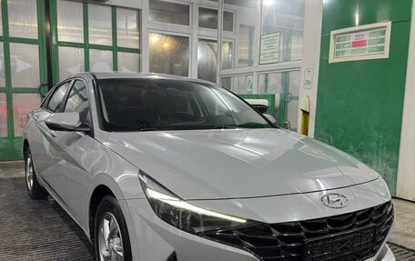 Hyundai Elantra, 2021 год, 1 790 000 рублей, 2 фотография