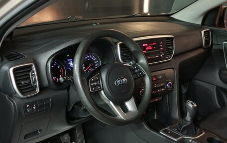 KIA Sportage IV рестайлинг, 2019 год, 2 050 000 рублей, 7 фотография