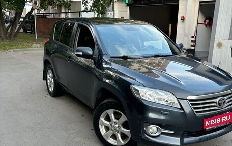 Toyota RAV4, 2011 год, 1 300 000 рублей, 2 фотография