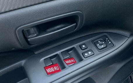 Mitsubishi Outlander III рестайлинг 3, 2014 год, 1 360 000 рублей, 14 фотография