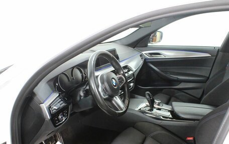 BMW 5 серия, 2018 год, 3 790 000 рублей, 16 фотография