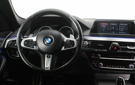 BMW 5 серия, 2018 год, 3 790 000 рублей, 15 фотография