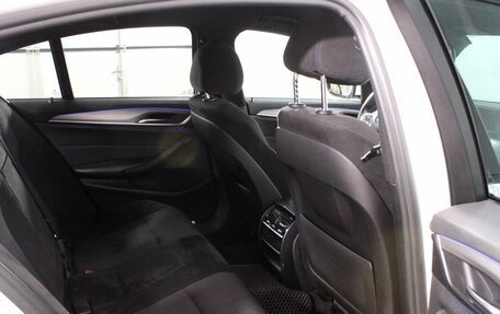 BMW 5 серия, 2018 год, 3 790 000 рублей, 21 фотография