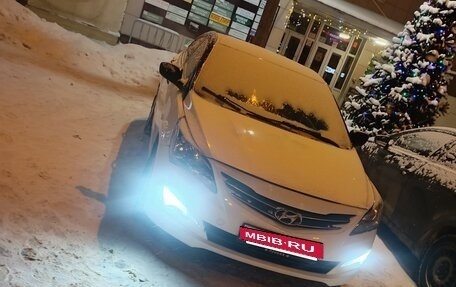 Hyundai Solaris II рестайлинг, 2015 год, 550 000 рублей, 7 фотография