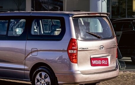 Hyundai Grand Starex Grand Starex I рестайлинг 2, 2014 год, 2 195 000 рублей, 10 фотография