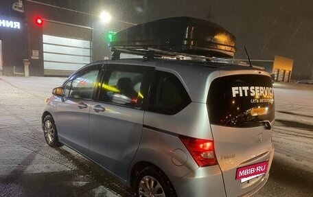 Honda Freed I, 2010 год, 1 300 000 рублей, 5 фотография