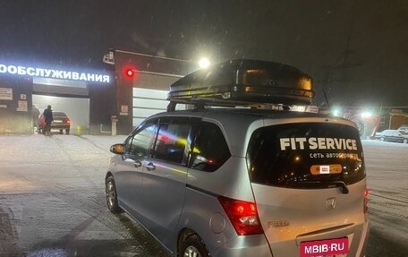 Honda Freed I, 2010 год, 1 300 000 рублей, 6 фотография