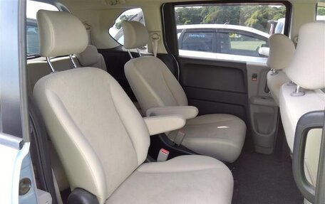 Honda Freed I, 2010 год, 1 300 000 рублей, 10 фотография