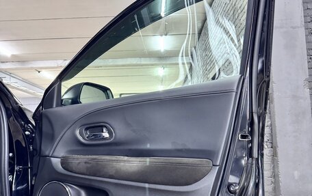 Honda Vezel, 2018 год, 2 100 000 рублей, 24 фотография