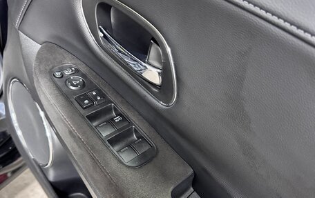 Honda Vezel, 2018 год, 2 100 000 рублей, 23 фотография