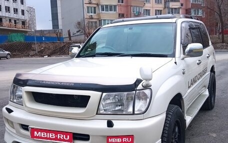 Toyota Land Cruiser 100 рестайлинг 2, 1998 год, 1 900 000 рублей, 6 фотография