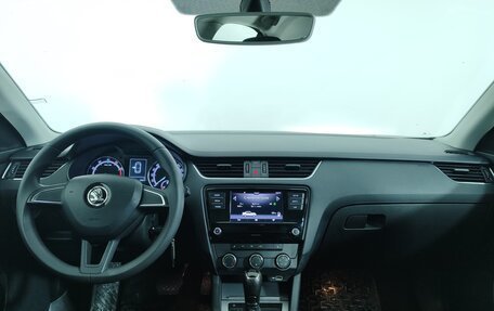 Skoda Octavia, 2018 год, 1 490 000 рублей, 14 фотография