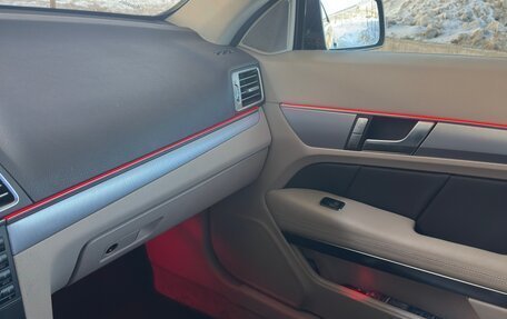 Mercedes-Benz E-Класс, 2013 год, 2 000 000 рублей, 5 фотография