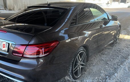 Mercedes-Benz E-Класс, 2013 год, 2 000 000 рублей, 10 фотография