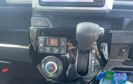 Daihatsu Wake I, 2022 год, 923 000 рублей, 19 фотография