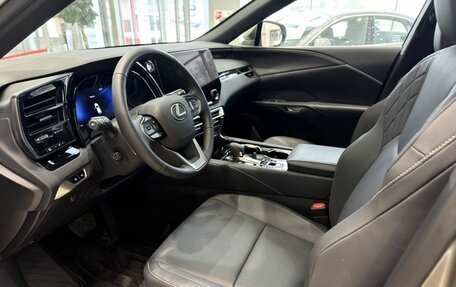 Lexus RX IV рестайлинг, 2025 год, 7 600 000 рублей, 12 фотография