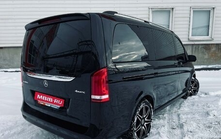 Mercedes-Benz V-Класс, 2022 год, 12 500 000 рублей, 3 фотография