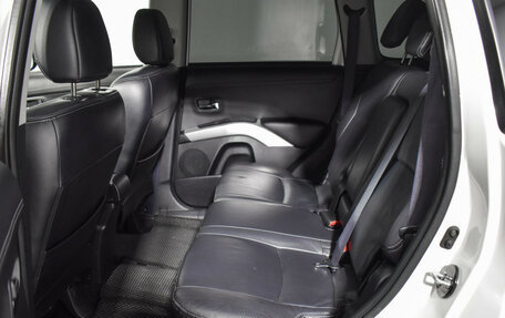 Mitsubishi Outlander III рестайлинг 3, 2011 год, 1 099 000 рублей, 11 фотография